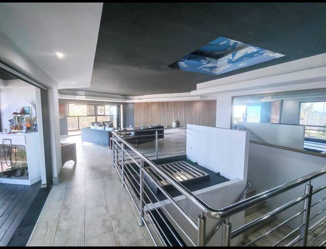 6 BEDROOM HOUSE FOR SALE IN BLUFF